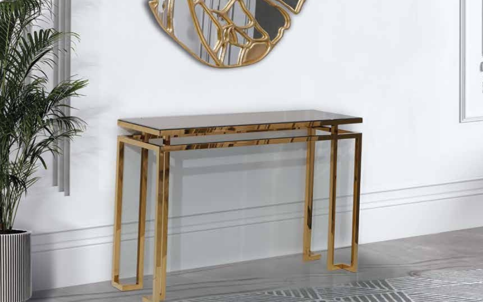 Dali Dresser